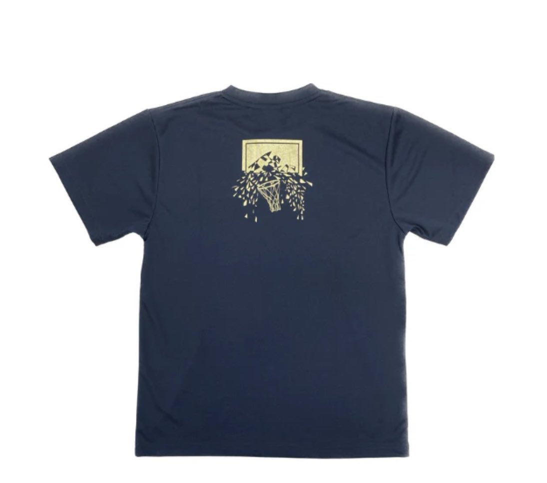 MADROCK_tokyo's tweet photo. 【商品情報】MADROCKグラフィックTシャツシリーズ。 NBA往年の名ダンカー"チョコレートサンダー"ことダリル・ドーキンスのバックボードを破壊するパワーダンクからインスピレーションを受けたオリジナルグラフィック。 バックボードが割れ、飛び散る破片がライトに照らされキラキラと輝くイメージ。 https://t.co/AcdO3Jihc8