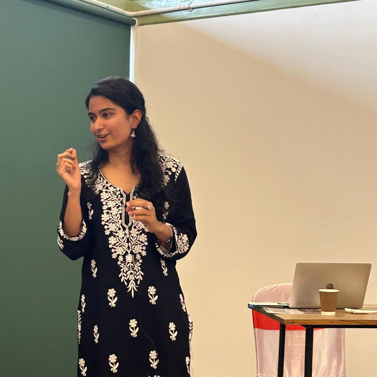 Der Aaye Durust Aaye : 2024 resolution
To Love, Serve &amp; Create Impact with every breath I take.
<a href="/effkanha/">Earth Focus Foundation</a> <a href="/thekindcitizen/">The Kind Citizen - TKC</a>