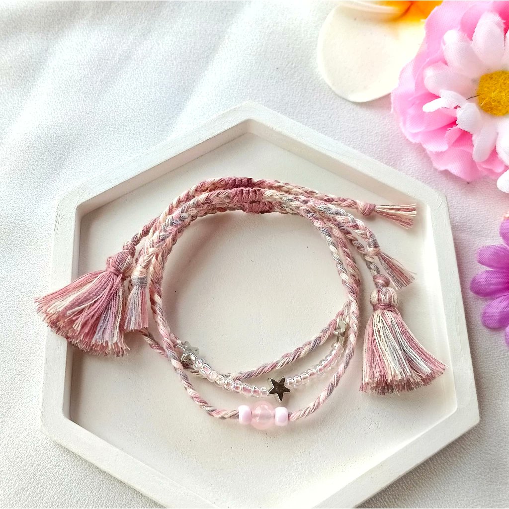 bracelet set by elmao

athread_