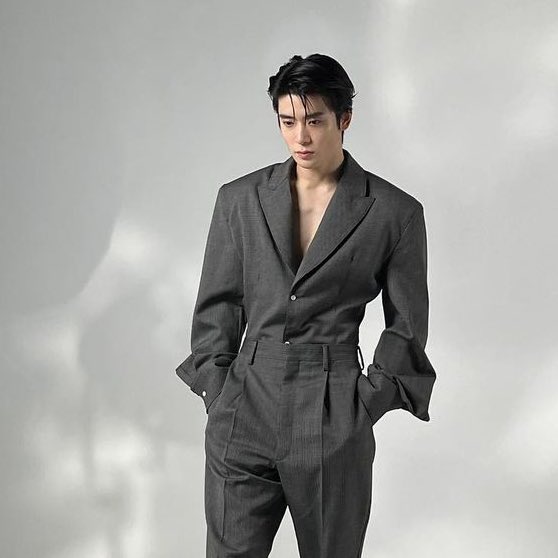 นั่งดูรูปแล้วอยากให้แต่งงานกันอะ