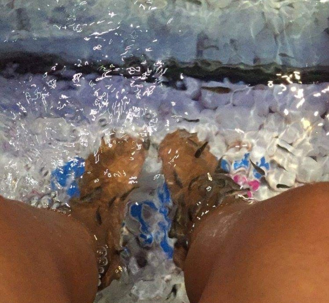 This foot spa with fishes 🐟 tickles the hell out of me 🤣

#spaday

A must experience