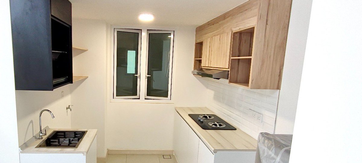 Kitchireno's tweet photo. Jika berminat sila DM alamat dan saiz dapur anda. Sepantas kilat kami balas. ⚡️⚡️

#KitchiDesign
#bestinteriordesign
#InteriorGoals
#interiordesignKL
#CarpentryKL
#Transformwithkitchi
#CarpentrySelangor
#BusinessDesignSolution #Renovation
#KitchenCabinet
#KitchenCabinetCantik https://t.co/3EnB0TuvTi