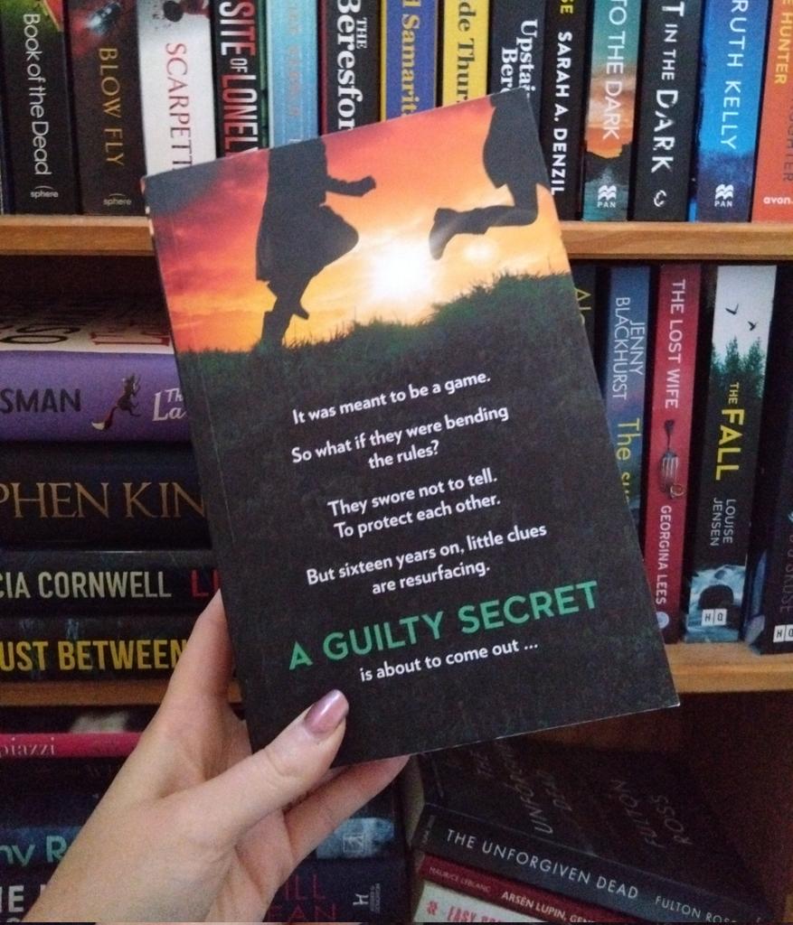 Happy Publication Day, @philippa_east! A Guilty Secret is a stunning read that will have you sitting at the edge of your seat dying to know more. Philippa's best yet! Beautifully written, very tense, & the cover is beautiful! 😍 @HQstories #HappyPublicationDay #AGuiltySecret 📖🧡