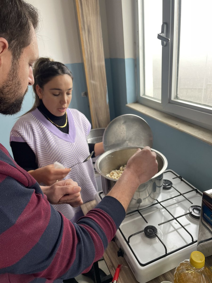 bayrakio's tweet photo. Bayrak Film Saati 🍿🎞️🥳
Emekleri için Müdürümüz @gunesk21 hocamıza ve tüm öğretmenlerimize teşekkür ederiz 💐😍
@tcmeb 
@Murat4Kucukali 
@Diyarbakirmem 
@CermikMEM 
@muratbozdogan21 https://t.co/8aenI4uQV1