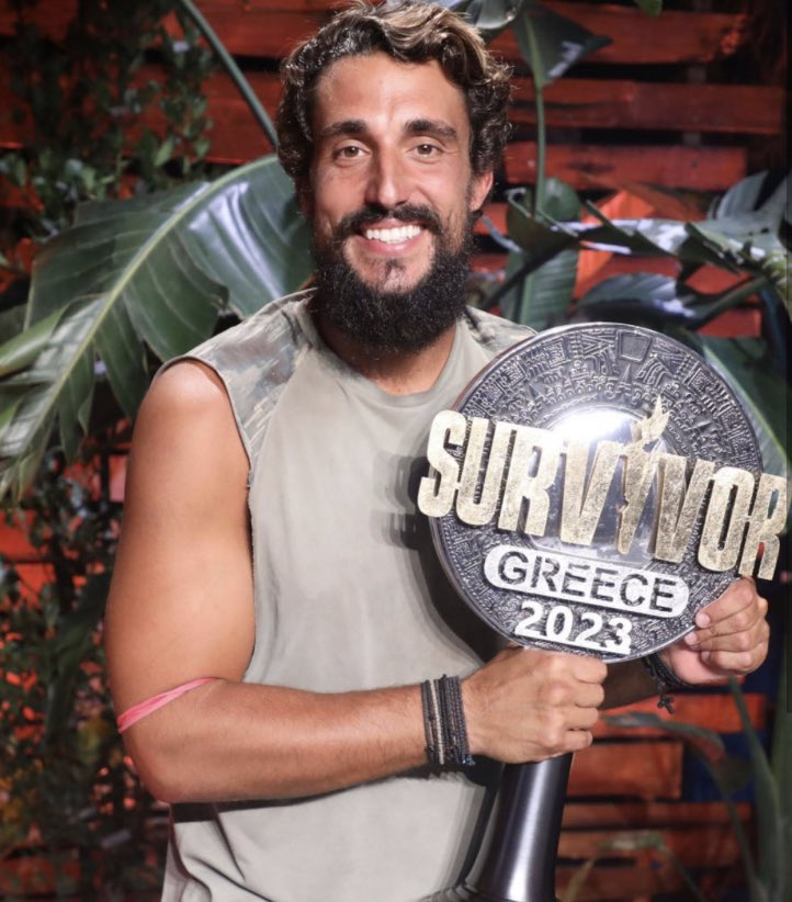 #SurvivorGr Χρόνια πολλά τεράστιε..🎂Υγεια πάνω από όλα και εύχομαι τα καλύτερα Σακαρε μου!!❤️🤙🏼#sakiskatsoulis