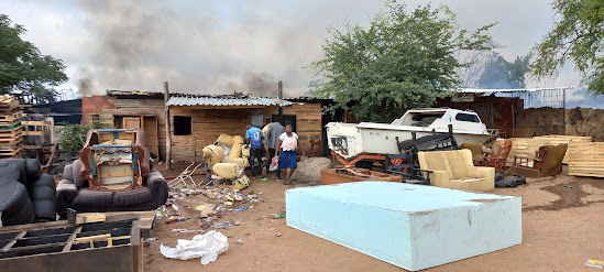 nqobilebhebhe's tweet photo. One year on : Mpopoma Outspan fire revisited @ChronicleZim  @flora_sibanda 

https://t.co/sIR0HsB6oj

https://t.co/hNwMbA3dN4 https://t.co/g6ie4aJiES