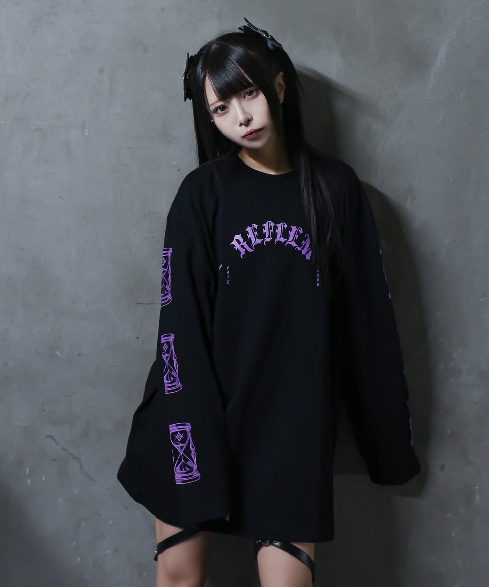 _REFLEM's tweet photo. 👁‍🗨REFLEM(レフレム)
NEW ARRIVAL

"今夜、月が満ちるまで"

砂時計プリントL/S Tee
¥7,590

1月19日（金）発売。
※札幌、福岡は配送遅延の為遅れる場合が御座います。
※ ご購入はお一人様2点までとさせていただきます。

#reflem https://t.co/vgJN3IRH89