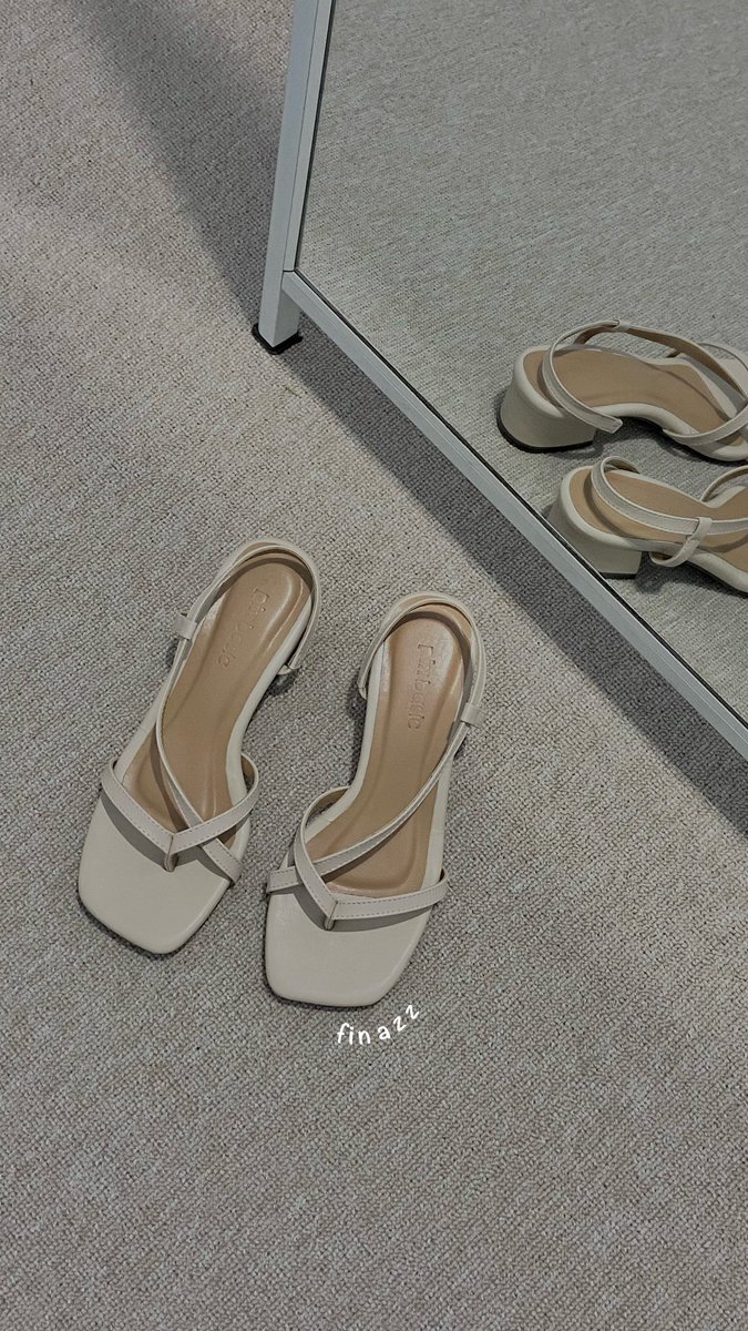 finazz06's tweet photo. heels simpel ginii cocok dipake kemana aja. Udah kedua kalinya beli di toko inii cuss samaann 
https://t.co/pg4LJhgJtU https://t.co/gb11Vsfsnm