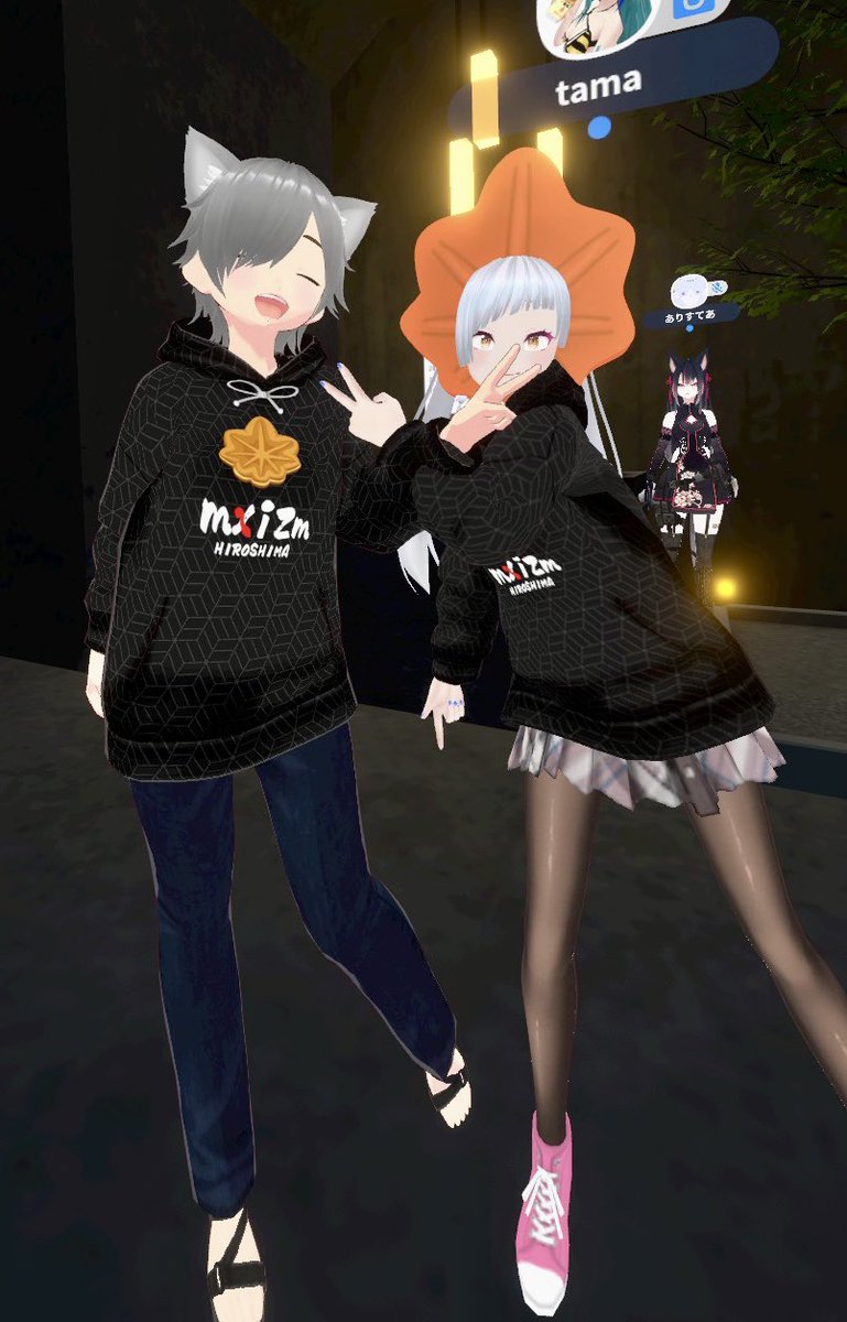 tama_renko's tweet photo. もちろん #本日の店長さん にもグイグイと🍁
#mx_adm #mxizm #cluster #estilo_aimy #moonsize https://t.co/a7AtpYa8XH
