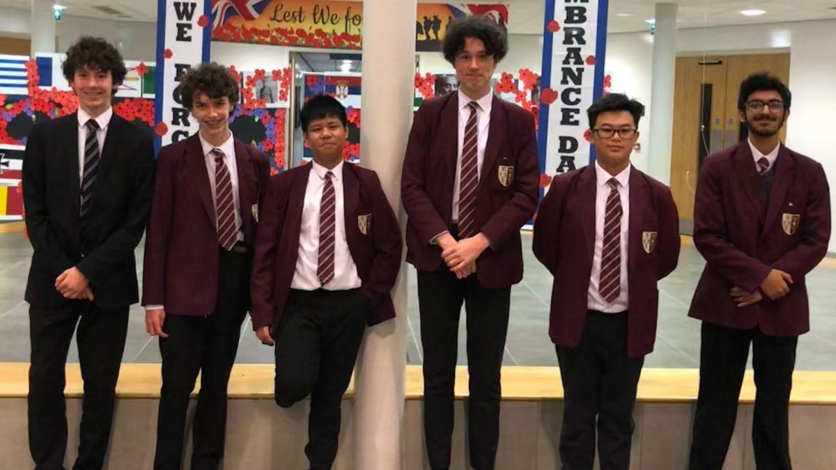 StCuthbertsRead's tweet photo. A major victory for St Cuthbert's Chess team last night! Defeating the previous regional champion team to secure their place in the Regional Semi-Finals of the Schools National Chess Championships.โ๏ธ #StCuthbertsChess #StCuthbertsCompetence #FormingGreatMen https://t.co/jHkQ02ti65