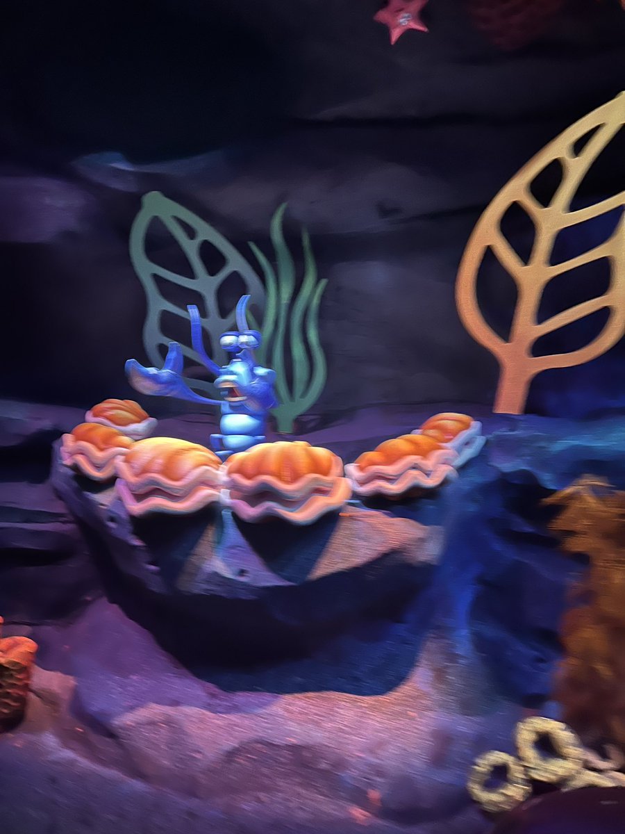 MyDisneyTweets's tweet photo. …darling it’s better down where it’s wetter… https://t.co/U7QKjVYqzx