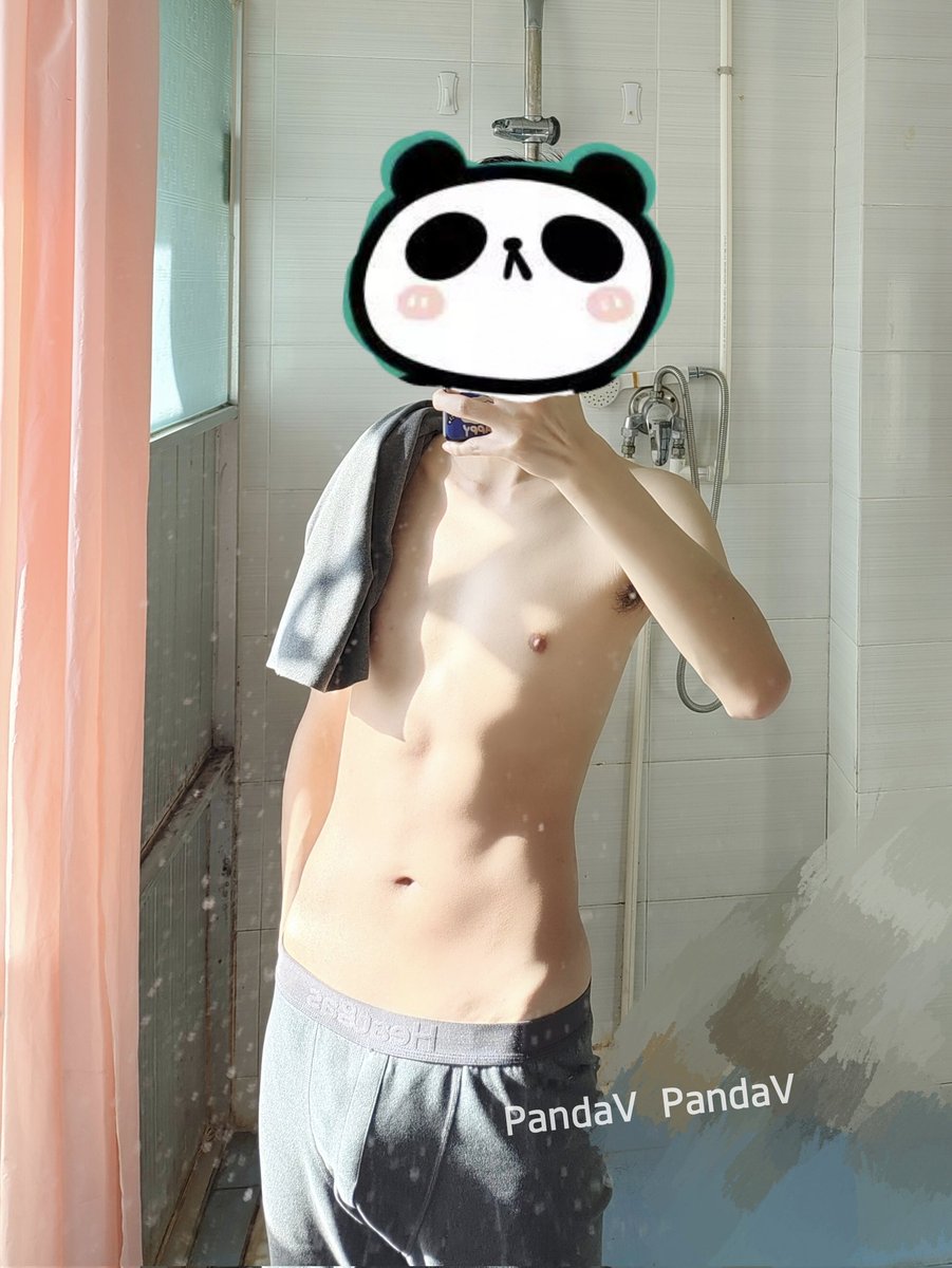 PandaV_fff's tweet photo. 午窗春日影悠悠
这么好的天气
野裸的心又躁动了😝 https://t.co/aFfrxd5mlf