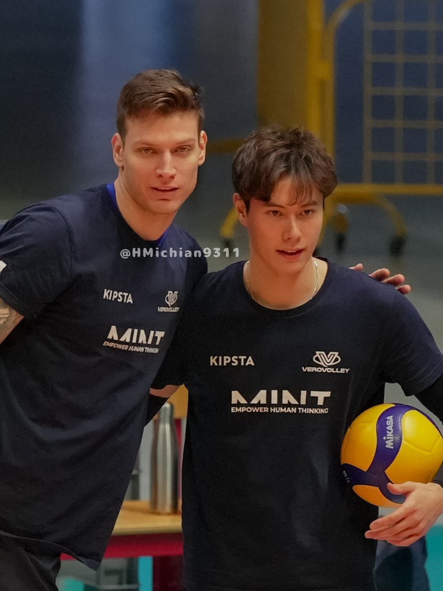 Ran_volley0902's tweet photo. アルトゥカメラ目線📸 https://t.co/oyImeTuNNe