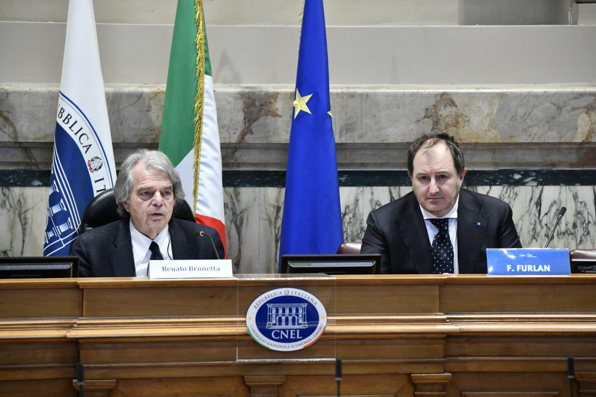 Iniziano ora i lavori del Convegno finale di #ChiusuraFilialiNoGrazie con l’intervento del presidente del <a href="/cnel_it/">Consiglio Nazionale dell'Economia e del Lavoro</a>, <a href="/renatobrunetta/">Renato Brunetta</a> 

🔴Segui la diretta:
youtube.com/watch?v=aUdiF4… 

#RapportoCFNG2023 #desertificazionebancaria