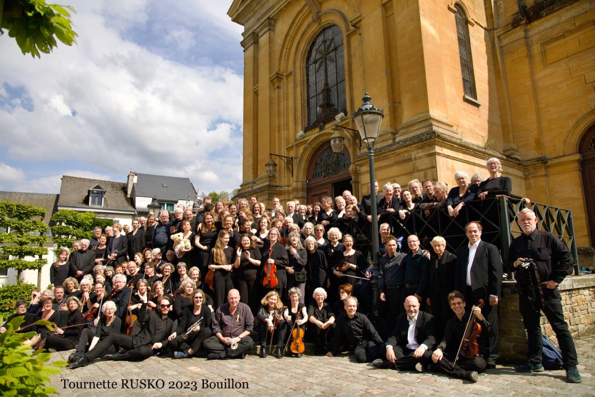 CONCERT | Het R-USKO komt dit weekend naar Akoesticum en hun verblijf sluiten ze af met een gratis toegankelijke opvoering van het Weihnachts Oratorium van Bach! Zien we je zondag om 16:30 uur?

Meer informatie: akoesticum.org/evenementen/ru…

#rusko #concert #akoesticum #ede
