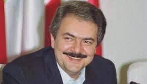 شیخم به طعنه گفت که رو ترک عشق کن
حاجت به جنگ نیست برادر نمی کنم!
سی دی مبارک
#مسعود_رجوی