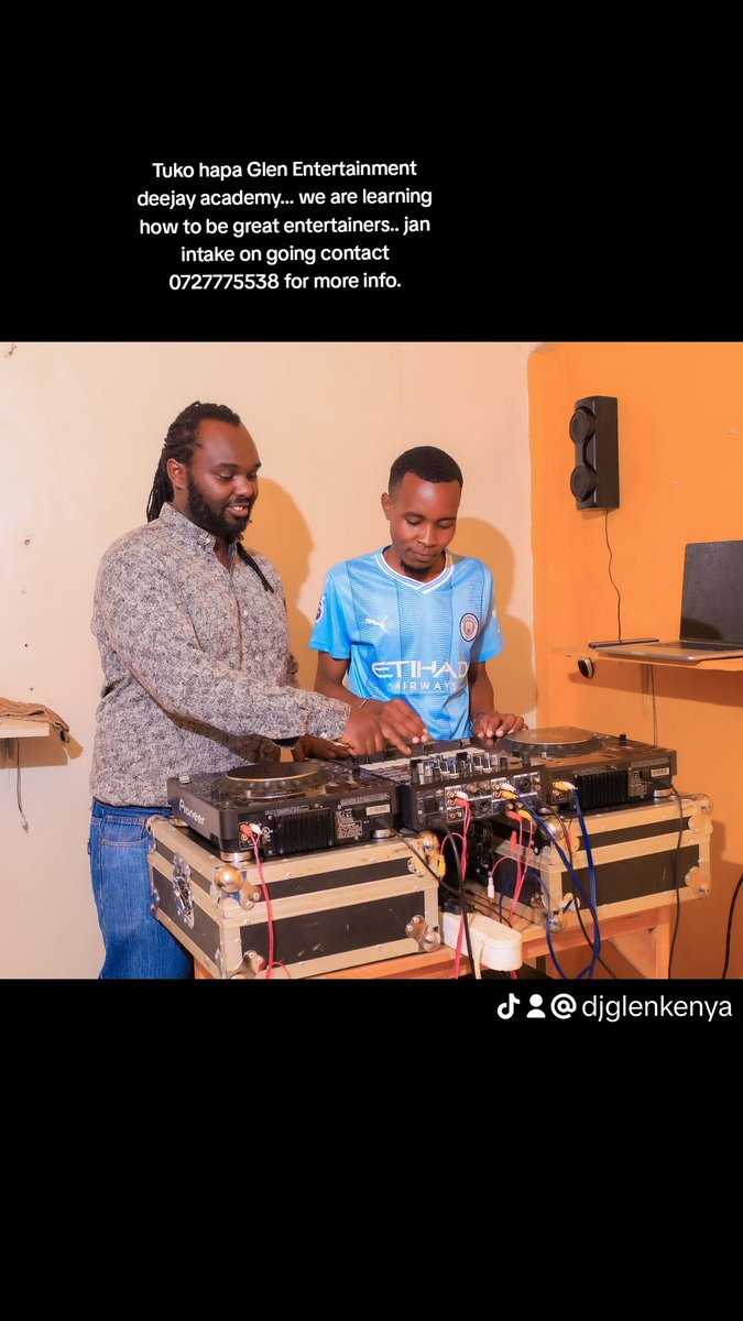 Tuko hapa Glen Entertainment deejay academy... we are learning how to be great entertainers.. jan intake on going contact 0727775538 for more info.