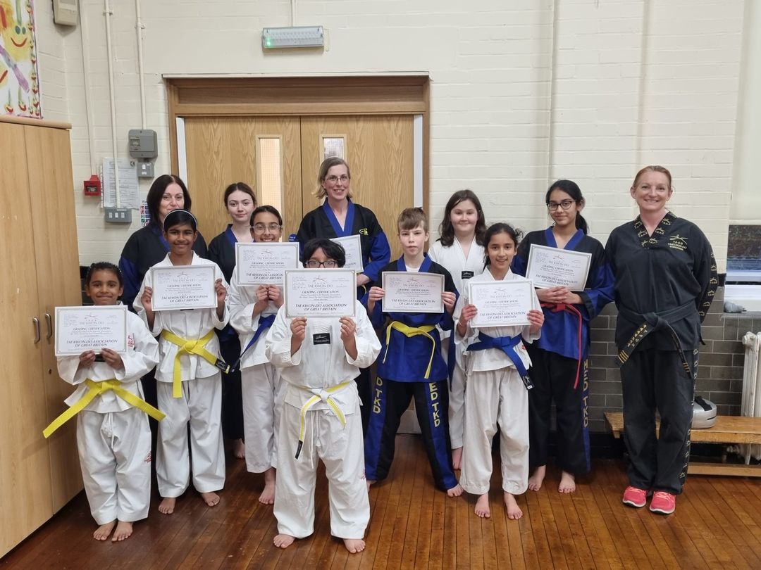Free trial sessions at our #Reading #taekwondo club for all new #students tonight, get along &amp; have a go! hedtkd.com/schools/reading for info. #karate #families #kids #martialarts #selfdefence <a href="/ReadingForum/">RF</a> <a href="/ReadingWOT/">Reading Whats On</a>