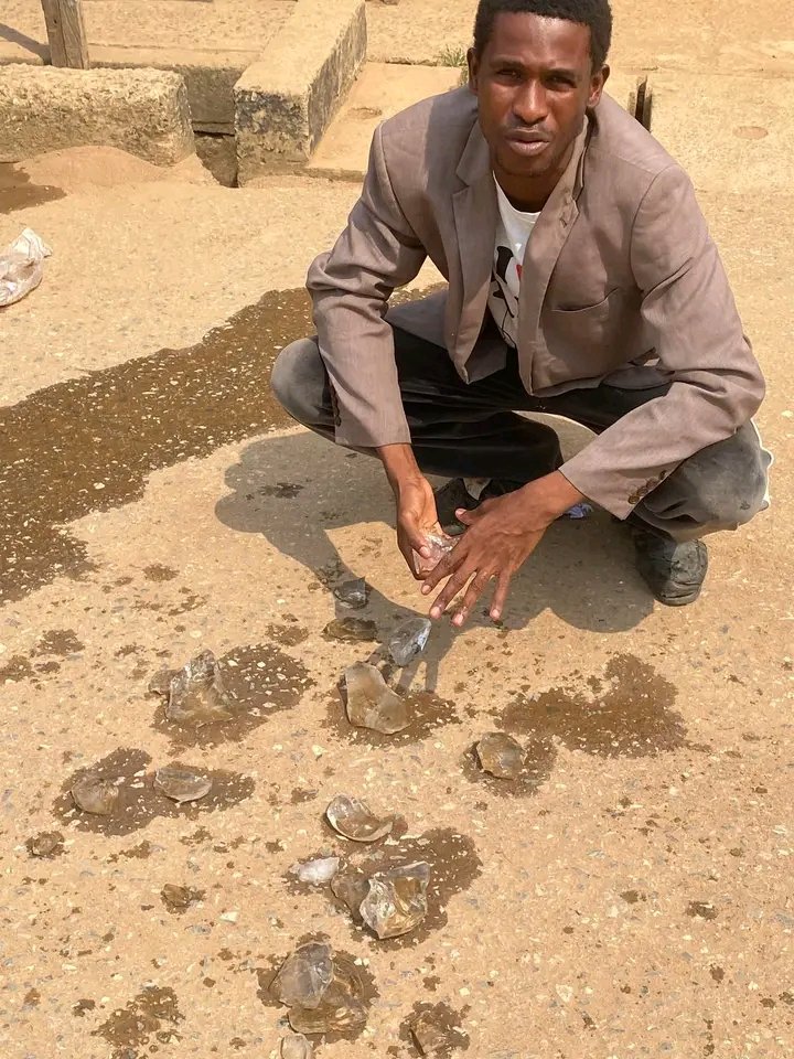 EvidenceAndy1's tweet image. Touched down Iceland.
Haters will say I'm lying 😐
#TheTraitors #Trending #viral