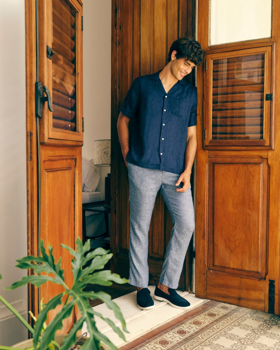 From relaxed staples to elevated casuals, explore our workwear essentials guaranteed to ensure you're the best dressed.

frescobolcarioca.com