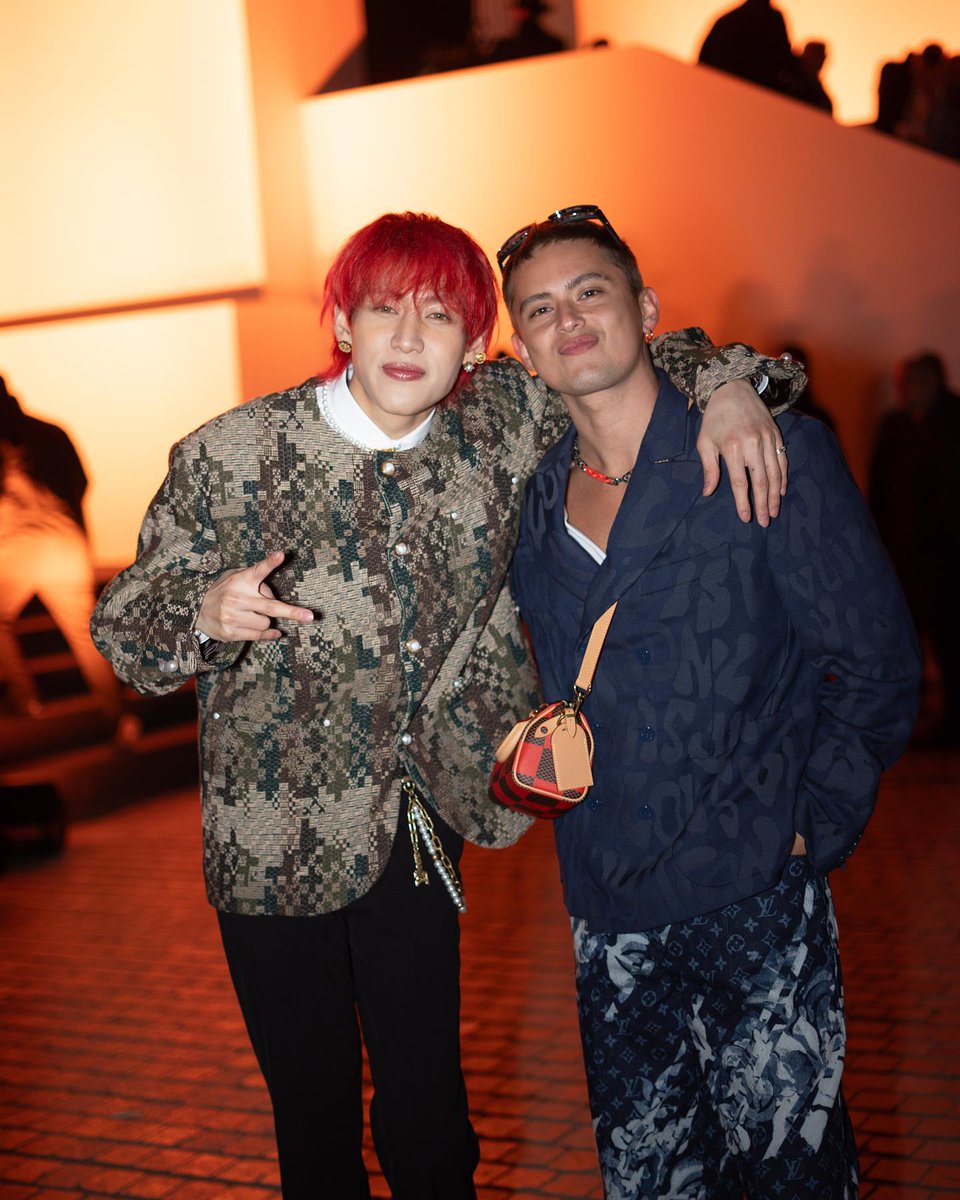 @ james at the #ParisFashionWeek 2024 for @louisvuitton @pharrell's Men's Fall-Winter Show. 

Great to see #JamesReid and @ bambam1a together again! 🤩

#PharellWilliams #LVMenFW24 #PFW24 #LouisVuitton #PFW2024
#JamesReid
@tellemjaye

©️carelessph' s IG post