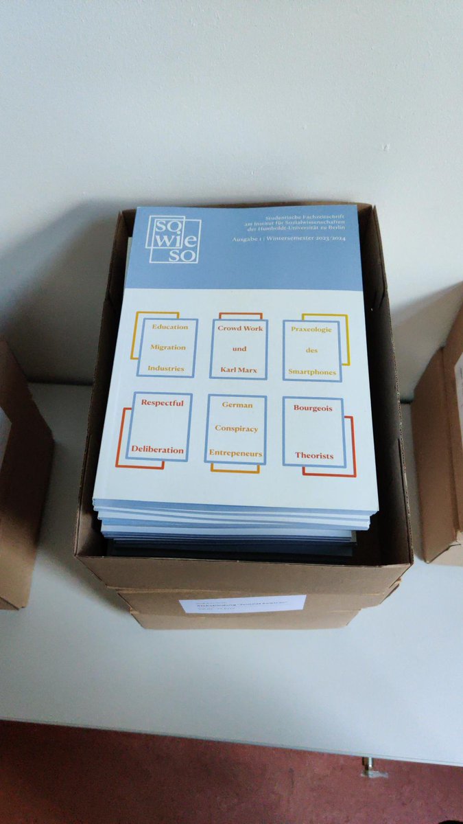 Sie ist da!! Die erste Ausgabe des studentischen Journals sowieso - sozialwissenschaftlich. emanzipatorisch. studentisch organisiert. 
Ab sofort gibt es erste Exemplare im #sowi Institut der HU. Bald dann auch als open access Ausgabe online zu finden. Stay tuned!!