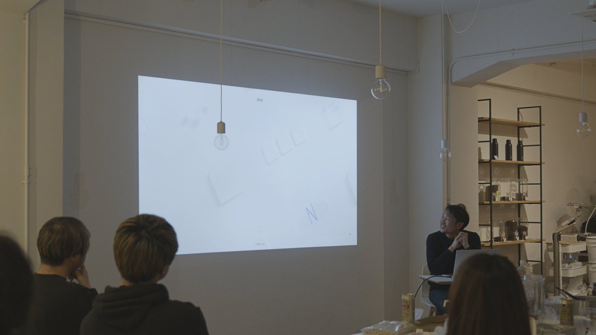 昨日はバスキュールさん(<a href="/Bascule_Inc/">Bascule Inc. - Project Design Studio</a>) の方々がオフィスに来てくださり、情報交換会をしました。
FlashのWeb広告全盛期から現在の宇宙のプロジェクトまで、最先端を走り続ける大先輩の会社の熱いこだわりにとても刺激を受けた有意義な時間でした。ありがとうございました！
bascule.co.jp