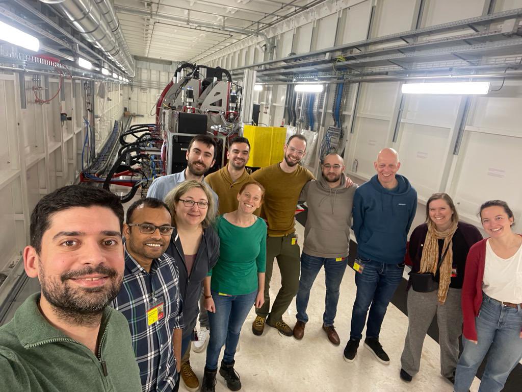 A fantastic end of the first HOAHub Feasibility beamtime, 6 new users, from 5 different institutes, all collaborating to apply @hip_ct to solve biomedical challenges. @esrfsynchrotron @cziscience #ImagingTheFuture