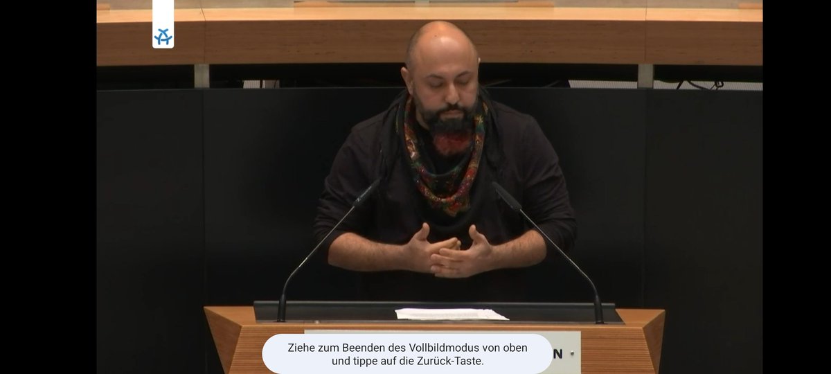 .<a href="/DirkStettner/">Dirk Stettner</a> greift uns als <a href="/LinksfraktionB/">Linksfraktion Berlin</a> an,weil Ferat Koçak als Opfer rechter Gewalt für uns spricht&amp; diffamiert ihn&amp;das wo es um Deporationspläne v uns BPoCs geht,bei denen CDU-Mitglieder mitmachen.Eine Schande für das Parlament! 
Danke für deine Rede <a href="/der_neukoellner/">Ferat Koçak</a> ❤️✊🏽