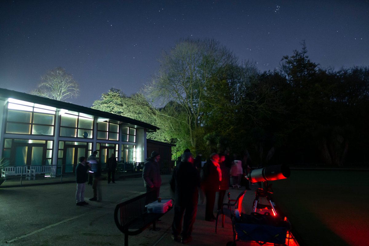 HPAstroGroup's tweet image. Tonight's meeting 18th Jan
It's  forecast clear into the evening, so we will probably be able to  have scopes outside. For anyone not wanting  to go outside stargazing, we will show a feature length video, The History of the Earth.
See hpag.co.uk for more info.