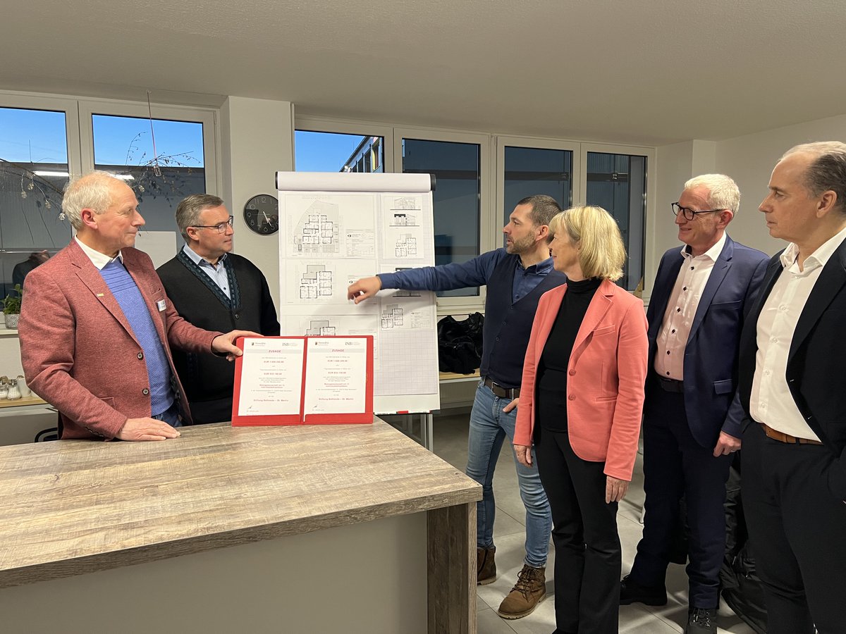 Die Stiftung Bethesda – St. Martin in Bad Neuenahr-Ahrweiler erhält ein Darlehen in Höhe von etwa 1,7 Millionen Euro und Tilgungszuschüsse von 0,8 Millionen Euro von der ISB. 

Mithilfe der Förderung entstehen so zwölf barrierefreie und teilweise rollstuhlgerechte Bewohnerplätze.
