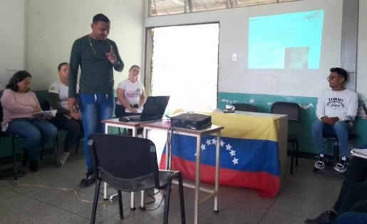 Misión Robinson 📚✏️ #Portuguesa #17Ene // Primera Reunión del año para el balance general junto a los Misioneros, Mesas Técnicas y Coordinadores del Cono Sur del Estado. #VenezuelaFuerzaEconómica @nicolasmaduro @_laavanzadora @sociabolivarian @Primitivo_Ceden @AlfredoJoseRiv8