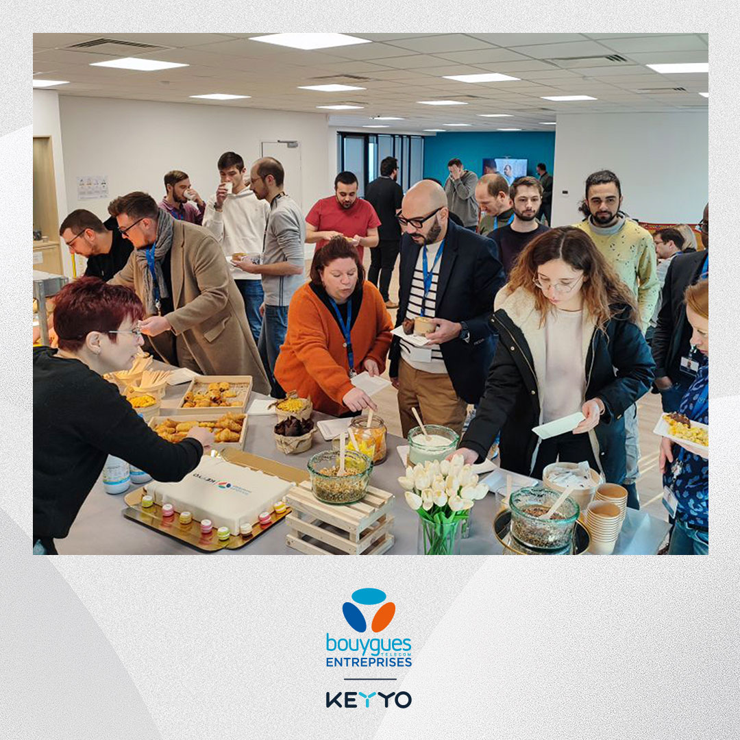 KeyyoCom's tweet image. [ 𝗥𝗘𝗧𝗢𝗨𝗥 𝗘𝗡 𝗜𝗠𝗔𝗚𝗘𝗦 📸 ] Évènement de #lancement pour notre nouvelle image 🥳

Nos #collaborateurs se sont retrouvés autour d’un petit déjeuner pour célébrer #ensemble cette nouvelle étape 🤝🙌

Un moment placé sous le signe de la #convivialité !
