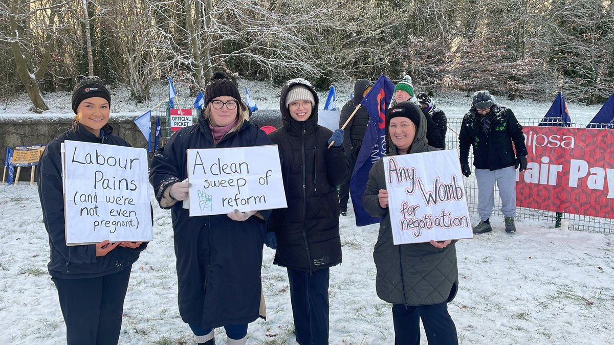 “Having trained in maternity services for the past 3 years. I am so sad to see that morale is at an all time low &amp; staff have been pushed to the absolute limit” says one Newly Qualified Midwife on the picket line this morning

#DeliverADecentDeal
<a href="/RcmNi/">RCM_NI</a> 
#EnoughIsEnough