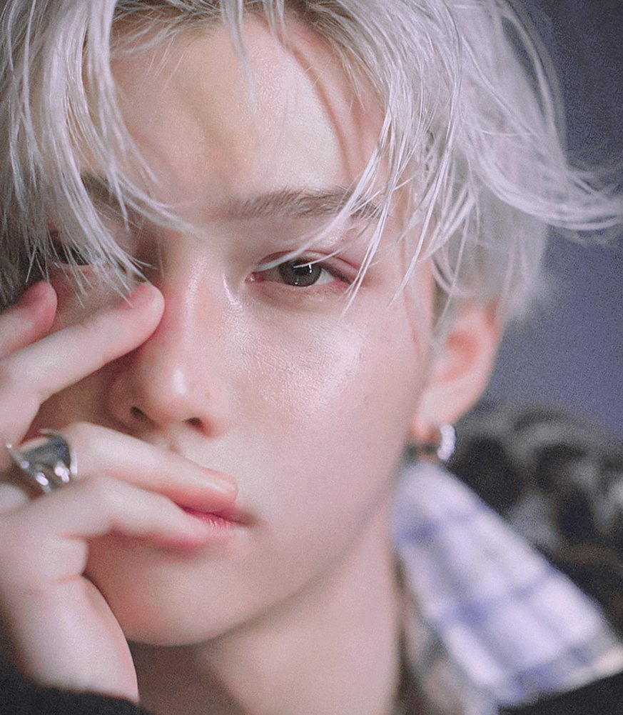 PRINCE FELIX 👑 逐玉 tweet media