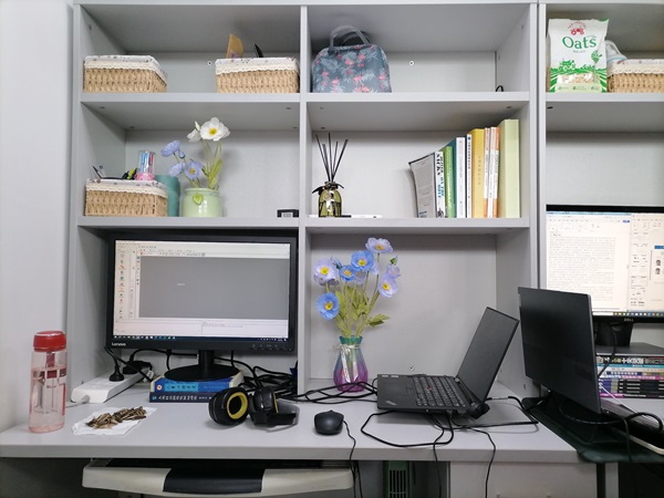 iGuangdong's tweet photo. Well, what's it like to study in #China?📚🧐 Click on (➡️https://t.co/QabXjhc12m) to see the campus story of LAILATUL FAIZAH from #Indonesia, who is studying at the South China Normal University in #Guangzhou, #Guangdong province.🌟✨ #GDimpression @YourChinaStudy https://t.co/eDnJ8A0qnx