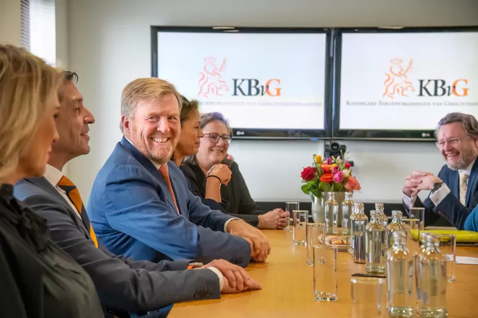 Vandaag bracht Koning Willem-Alexander een bezoek aan de Koninklijke Beroepsorganisatie van Gerechtsdeurwaarders #Harderwijk
Daarbij was er ook aandacht voor zogenaamde autonomen, een fenomeen waar de koning zelf inmiddels ruime ervaring mee heeft.
destentor.nl/harderwijk/kon…