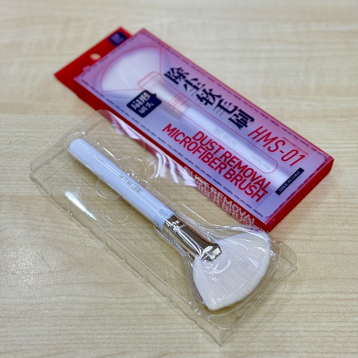 DeToyzShop's tweet image. 🎨 Keep it clean, keep it professional with Hobby Mio Microfiber Brushes from #DeToyz! 🖌️ Perfect for modelers and crafters looking for that dust-free finish. Get your set now! 
Visit our website [detoyz.com/collections/to…]
#HobbyMio #CraftTools #SpotlessCraft