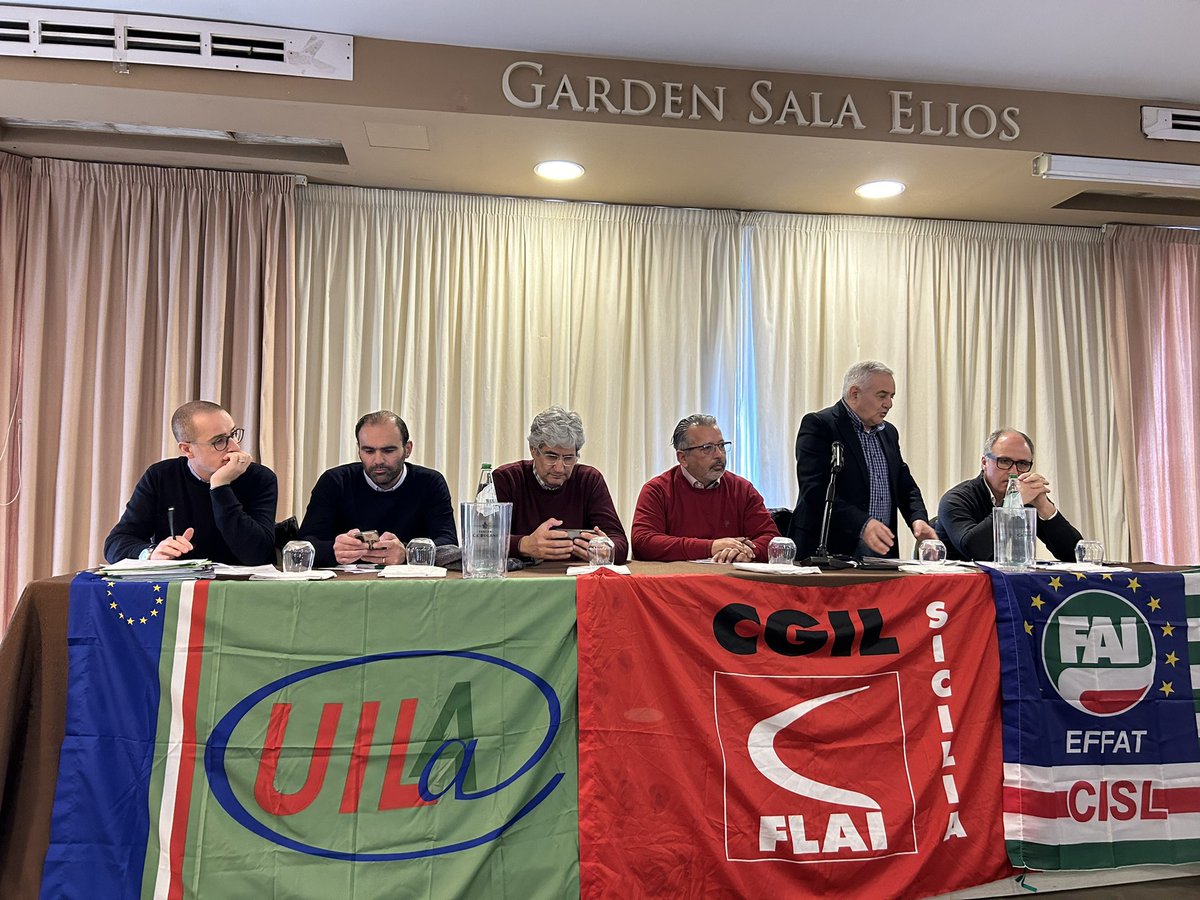 AgrigentoFai's tweet photo. Iniziano questa mattina a Pergusa i lavori del gruppo dirigente Fai, Flai e Uila per analizzare e commentare la bozza del testo di riforma della legislazione in materia forestale predisposta dalla Regione Siciliana.

#forestazione #ambiente #territorio https://t.co/6Qf1PeN46k