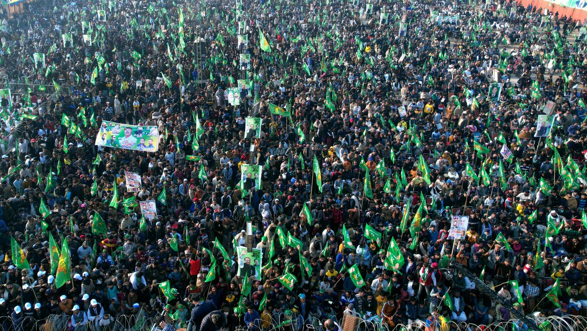 pmln_org's tweet photo. گن سکو تو گن لو

#حافظ_آباد_شیر_کا https://t.co/xmLDYvO1c8