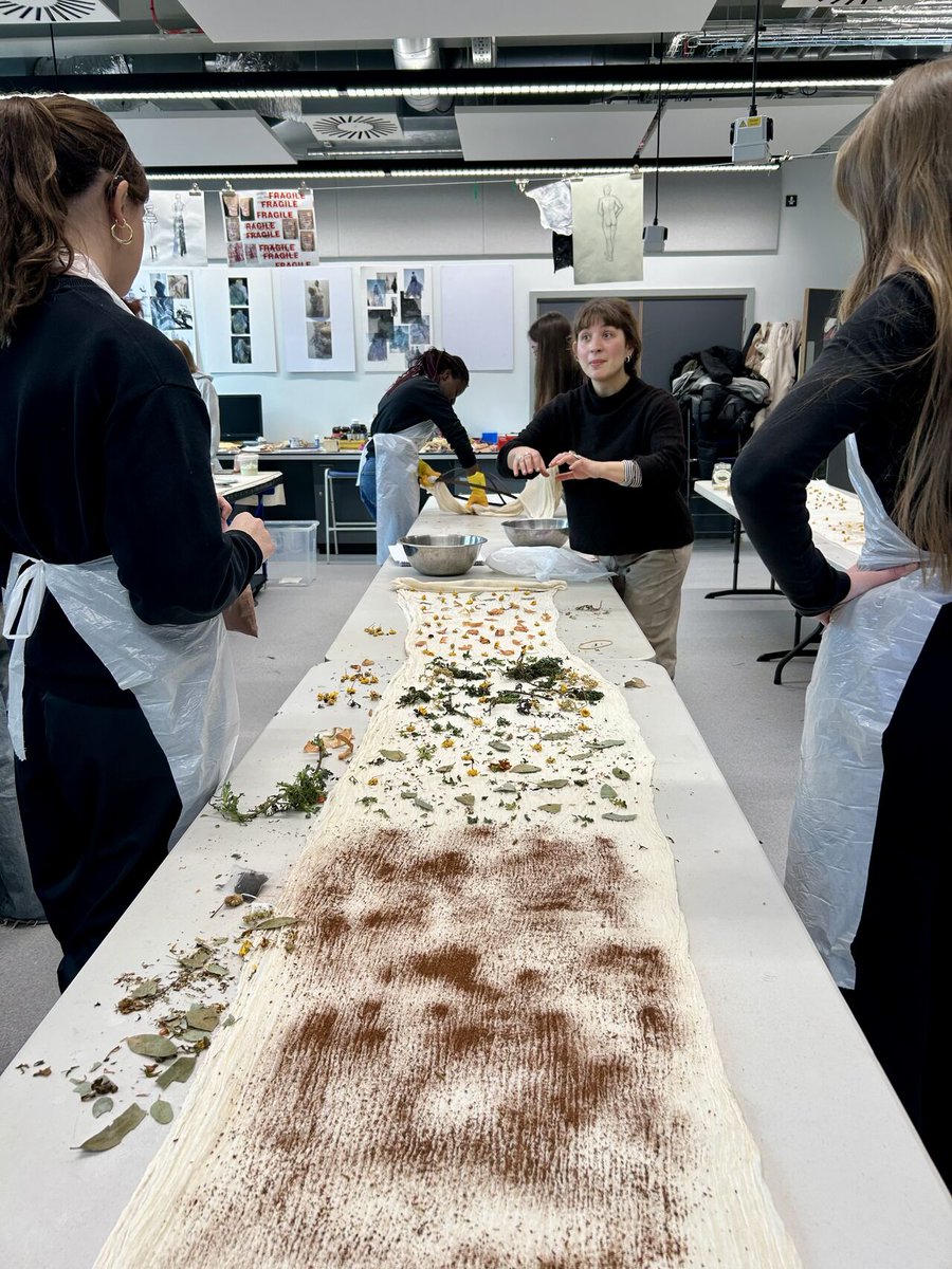 WorkReadyTMC's tweet image. 2 day workshop by Natural Dye artist Katrina Wilde for our Fashion Students from Visual Arts. She is working with the students on the commission they have for MOSI. They dyed a 50m organic cotton that is to be displayed at MOSI in Feb 2024! 👏