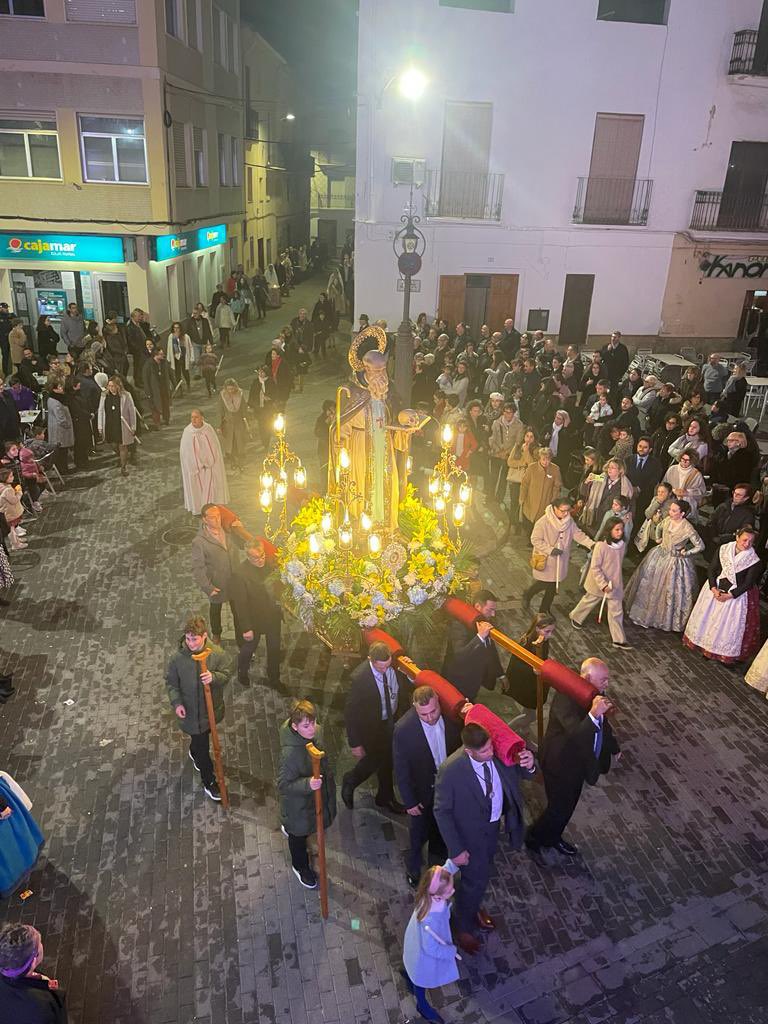 SubGobVALE's tweet photo. El subdelegado del Gobierno en #Valencia @SubdelValencia, José Rodríguez Jurado, asiste en la tarde de ayer, a la solemne procesión del patrón San Antón, acompañado por el alcalde Andoni León Sáenz @Andoni_Leon, del Ayuntamiento de Pedralba @PedralbaAyto https://t.co/kRoM3b6Zx4