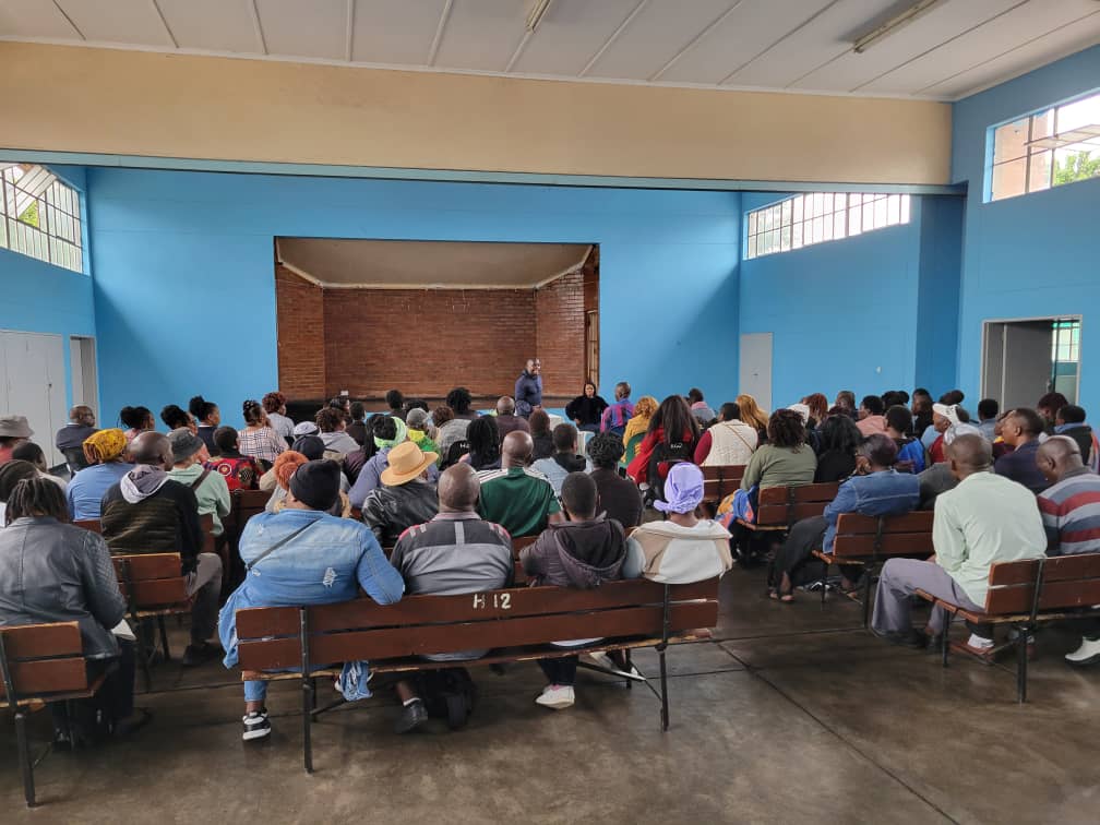 noerutsate's tweet photo. #BetterthanDavos in Gweru today recognizes voices of citizens languishing in pain caused by increased taxes, unrealistic pensions below poverty datum line, poor service delivery &amp; having representatives in Parly that don't resonate with the community's lived experiences. https://t.co/YZmweGB20o
