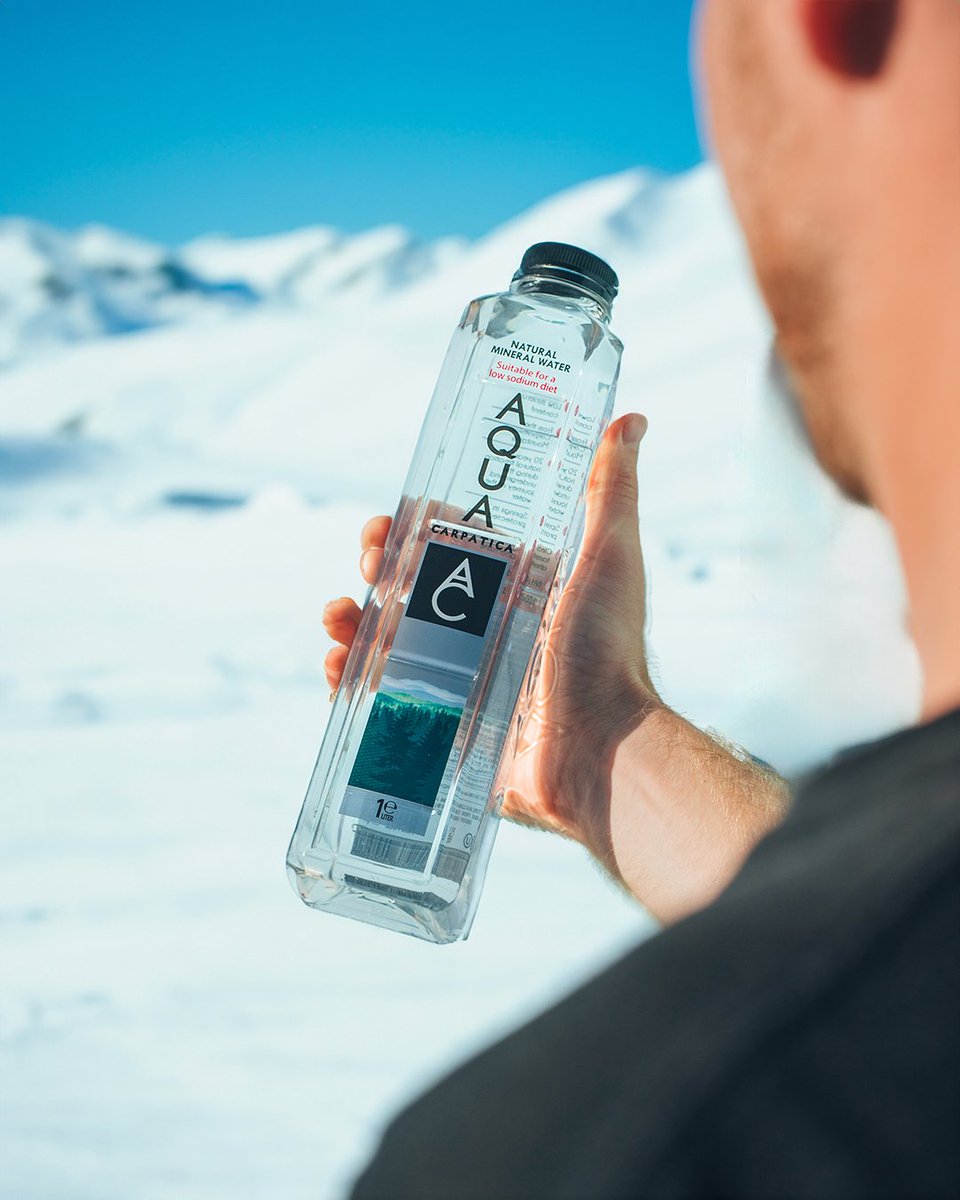 Apres with AQUA Carpatica ⛷️

#SkiSeason #stayhydrated #apresski #AQUACarpatica #naturalmineralwater