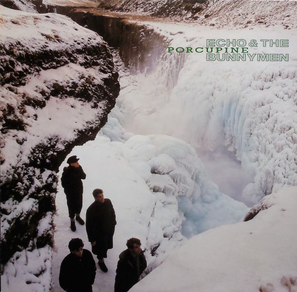 Echo & The Bunnymen – Porcupine

「やまあらし」。まるで洞窟にいるような深すぎるリバーブ。研ぎ澄まされた音だけどエモーショナルですね。そしてこの険しい雪山ジャケ。個人的冬のベストアルバムです。

youtu.be/65d9EqkvHb0?si…

#IanMcCulloch