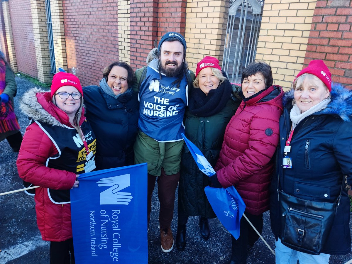 Royal Victoria Picket Line - a great show of solidarity and support for #FairPayForNursing 

#RCNStrike