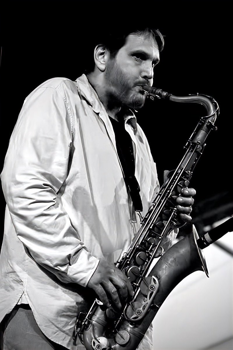 Saxophonist and composer Steve Grossman Born on this day in January 18, 1951. Mr. Sandman / Live in Tokyo, 1987 youtu.be/p6QQdO8Qokk?si… @YouTube