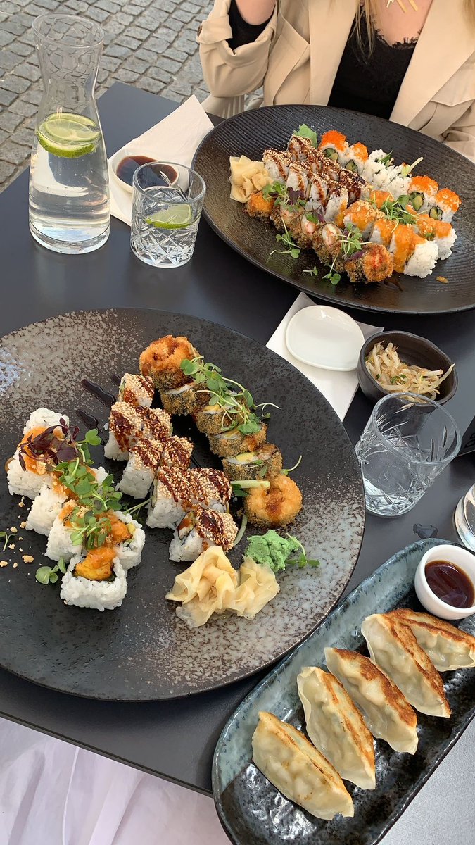 sushi date