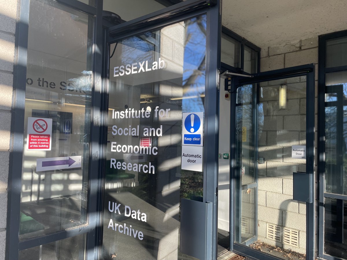 We're so excited that our lab opened for the new term on Monday 15 January! We're excited to see everyone once again joining our groundbreaking research.