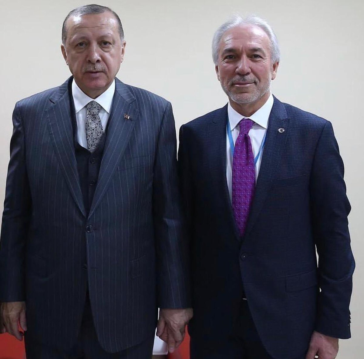 UniakKutahya's tweet photo. Önceki dönem Kütahya Belediye Başkanımız Kamil Saraçoğlu, 31 MART 2024 tarihinde yapılacak olan Mahalli İdareler Genel Seçimlerinde Cumhurbaşkanımız ve Genel Başkanımız Sayın Recep Tayyip ERDOĞAN'ın taktir ve tensipleriyle AK Parti Kütahya Belediye Başkan Adayı olarak açıklandı. https://t.co/Wo1cVSjLjY